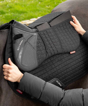 LeMieux ProSorb Plain Quilted 1/2 Pad II, 3 Pockets.