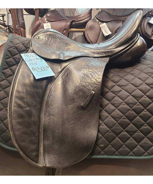 USED COUNTY DRESSAGE 17.5