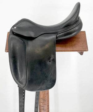 Used Amerigo Dressage 17.5