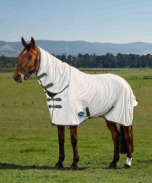 Weatherbeeta Comfitec Tyro Combo Neck Fly Sheet.