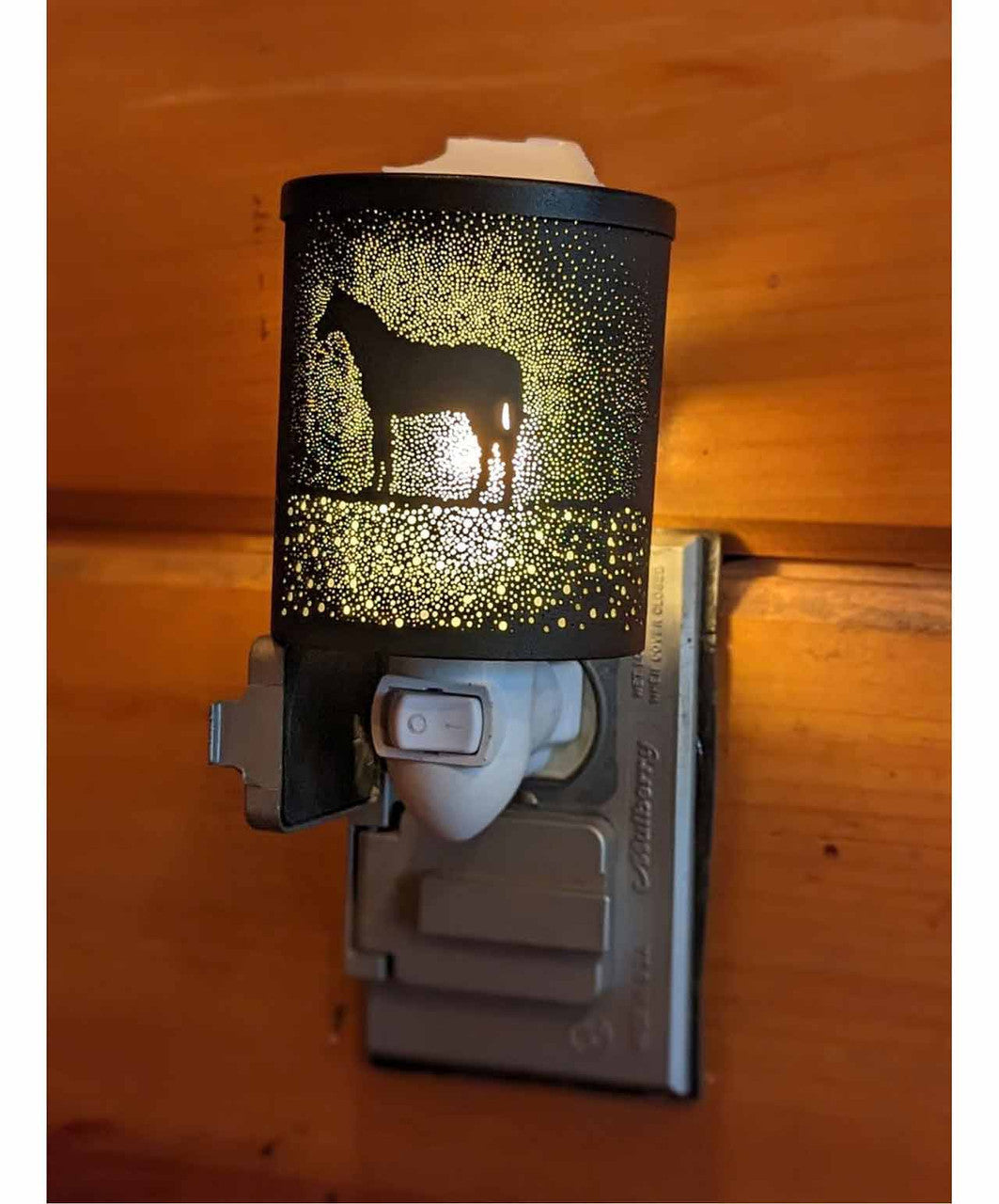 Grey Horse Candle Company Plug-In Wax Melter.