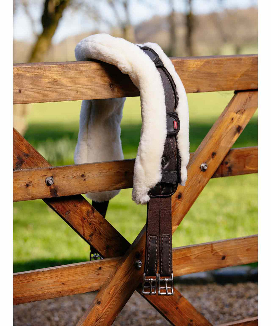 LeMieux Jump Merino+ Anatomic Girth Cover.
