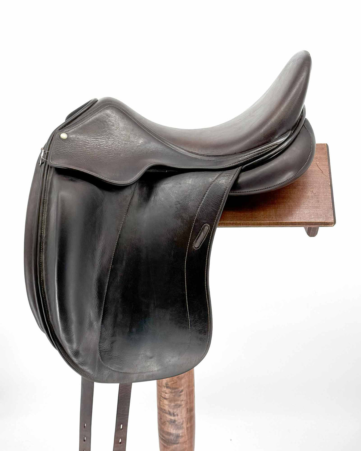Used Childeric Dressage saddle- Havana- 17.5''