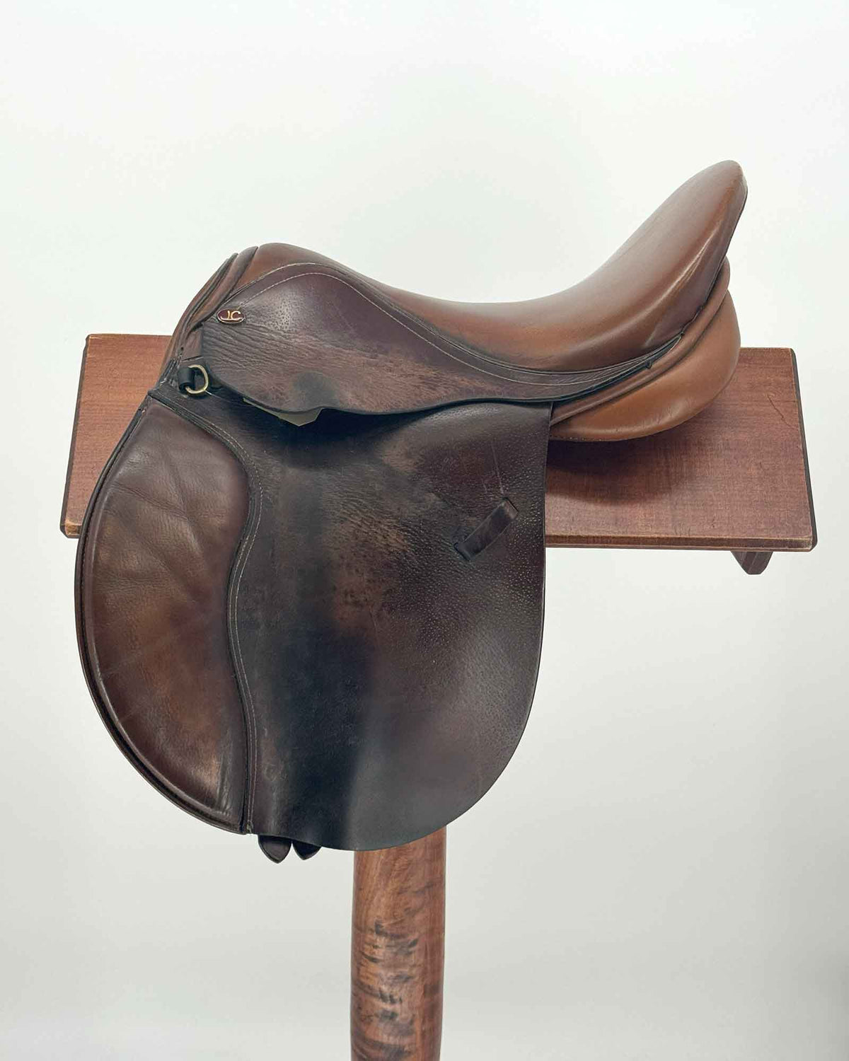 Used Jump Saddle 16.5