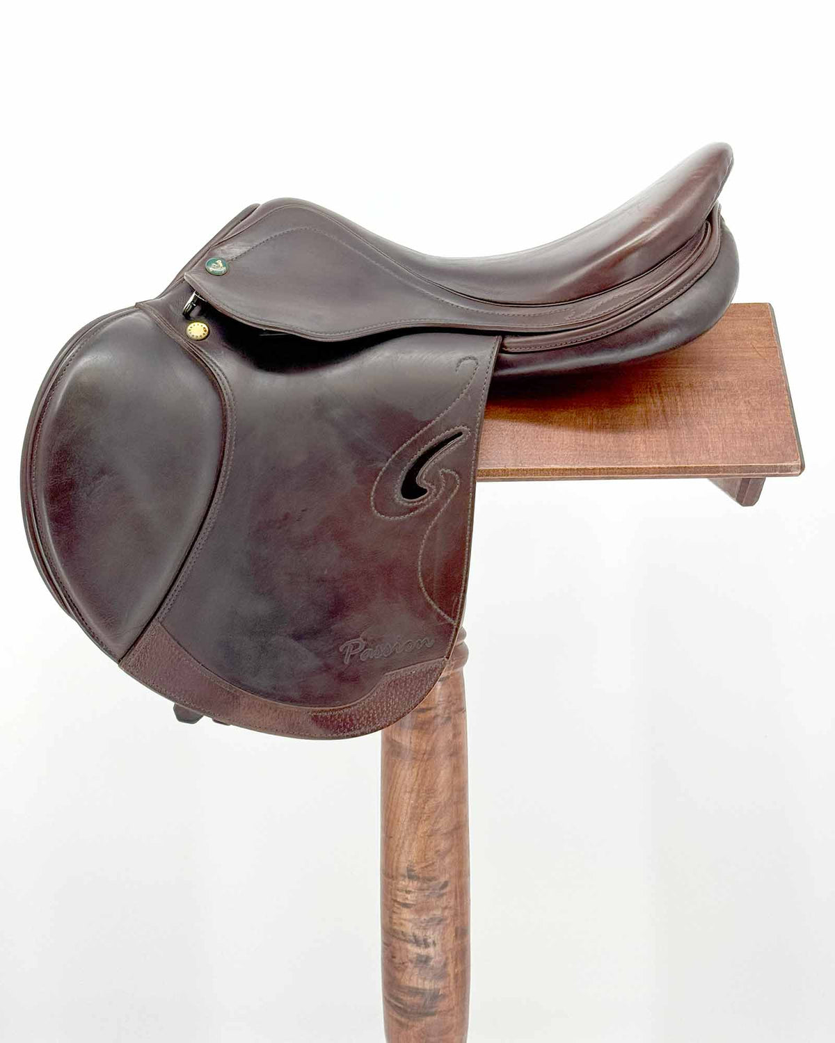 Used Prestige Passion D Jump 17" Saddle