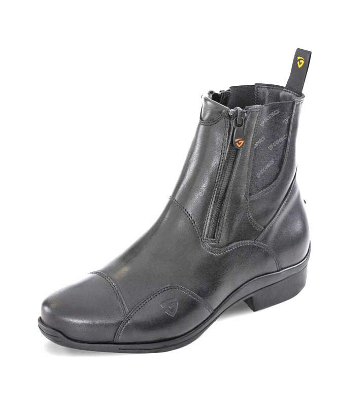 Tonics (by Schockemohle) Space II Paddock Boots.